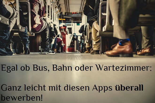 Blick auf die Füße der Sitzreihen im Bus